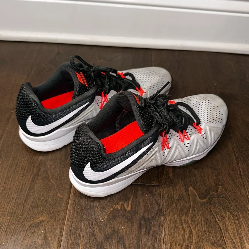 Nike Zoom Condition TR Cross Training Sneaker White Black Gym Shoe Size 11